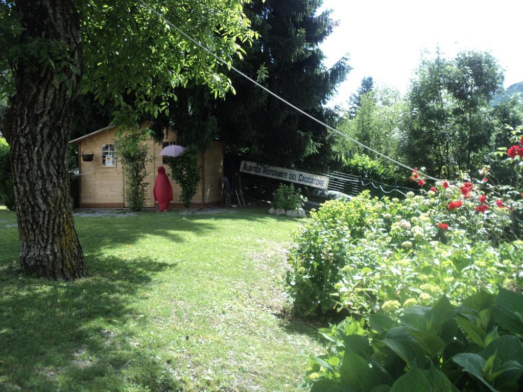 Albergo Del Cacciatore Cremeno Exterior foto
